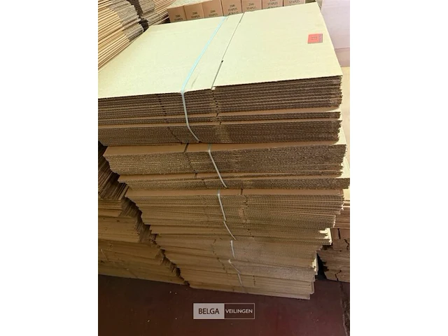 Partij kartonnen dozen l39xb26xh30cm - afbeelding 1 van  2