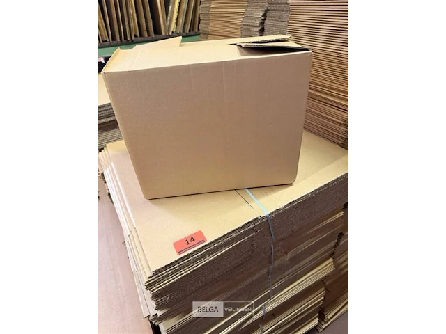 Partij kartonnen dozen l39xb26xh30cm - afbeelding 1 van  2