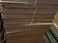 Partij kartonnen dozen l39xb26xh30cm - afbeelding 2 van  2
