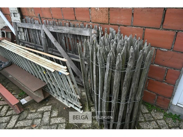 Partij kastanje hekwerk - afbeelding 1 van  5