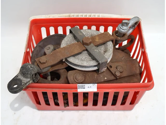 Partij katrollen en haken - afbeelding 1 van  7
