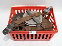 Partij katrollen en haken - afbeelding 1 van  7