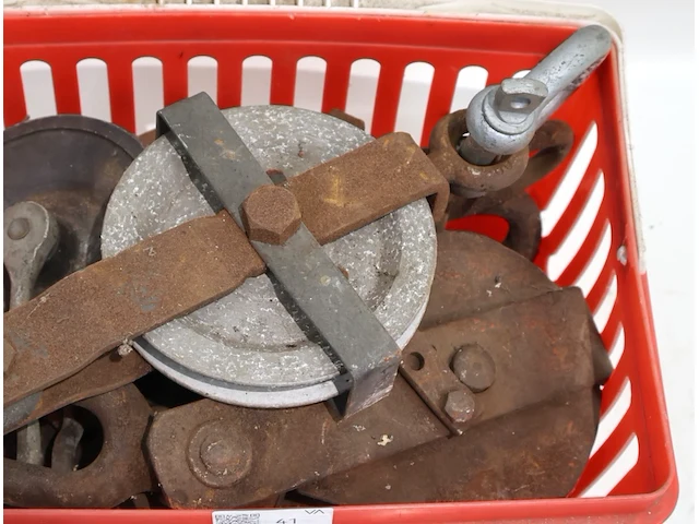 Partij katrollen en haken - afbeelding 4 van  7