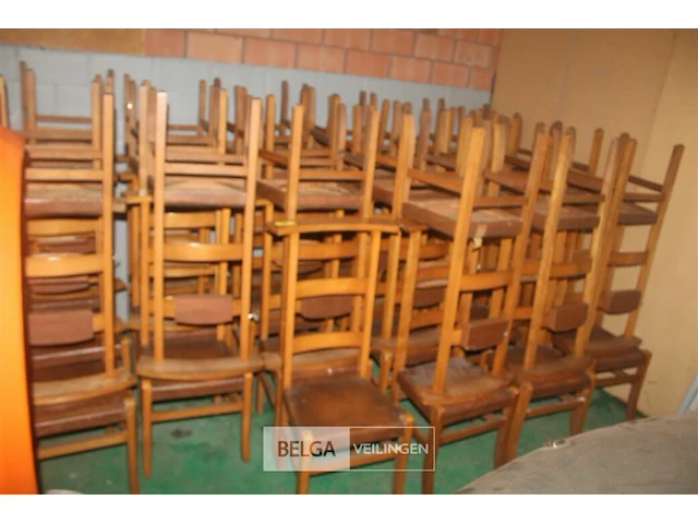 Partij kerkstoelen - afbeelding 1 van  6