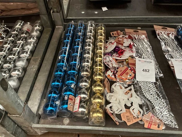 Partij kerst decoratie. - afbeelding 1 van  1