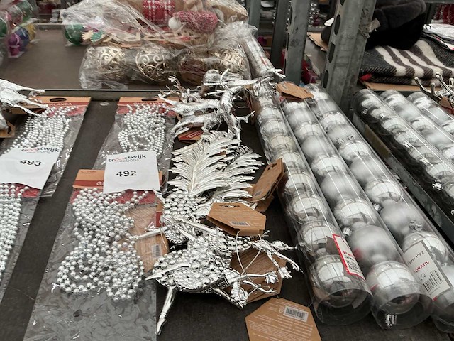 Partij kerst decoratie. - afbeelding 1 van  1