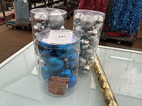 Partij kerstballen. - afbeelding 1 van  1