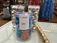 Partij kerstballen. - afbeelding 1 van  1