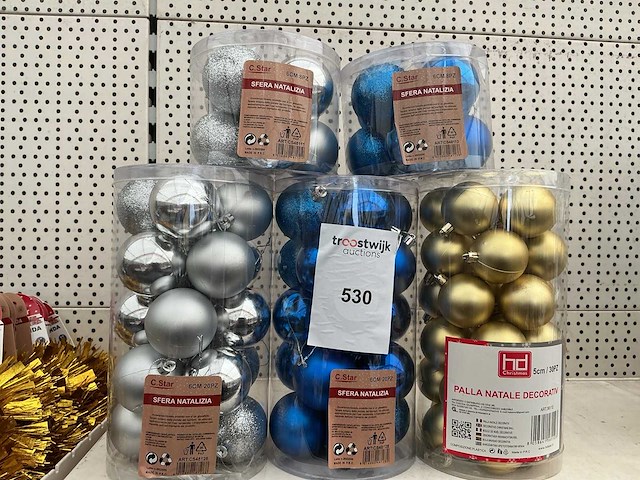 Partij kerstballen. - afbeelding 1 van  1