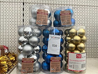 Partij kerstballen. - afbeelding 1 van  1