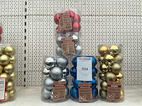 Partij kerstballen. - afbeelding 1 van  1