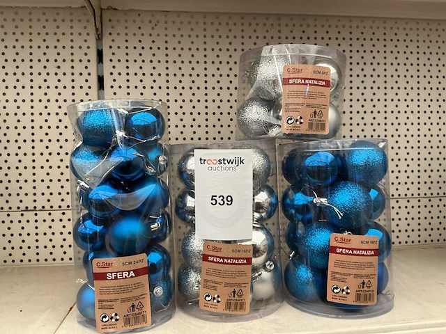 Partij kerstballen. - afbeelding 1 van  1