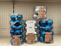 Partij kerstballen. - afbeelding 1 van  1