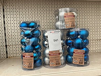 Partij kerstballen. - afbeelding 1 van  1