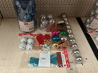 Partij kerstdecoratie. - afbeelding 1 van  1