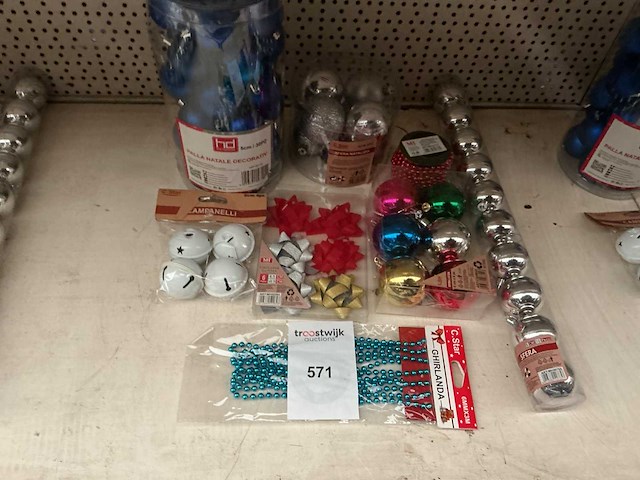 Partij kerstdecoratie. - afbeelding 1 van  1