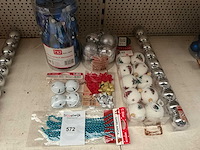 Partij kerstdecoratie. - afbeelding 1 van  1