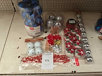 Partij kerstdecoratie. - afbeelding 1 van  1