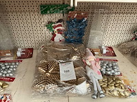 Partij kerstdecoratie. - afbeelding 1 van  1