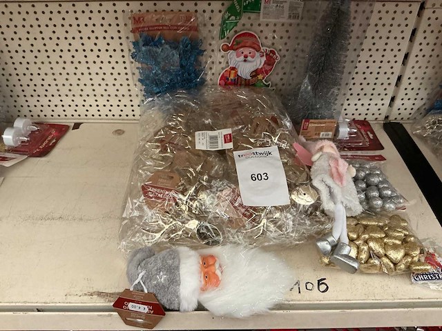 Partij kerstdecoratie. - afbeelding 1 van  1