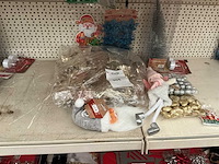 Partij kerstdecoratie. - afbeelding 1 van  1