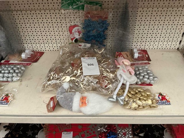 Partij kerstdecoratie. - afbeelding 1 van  1