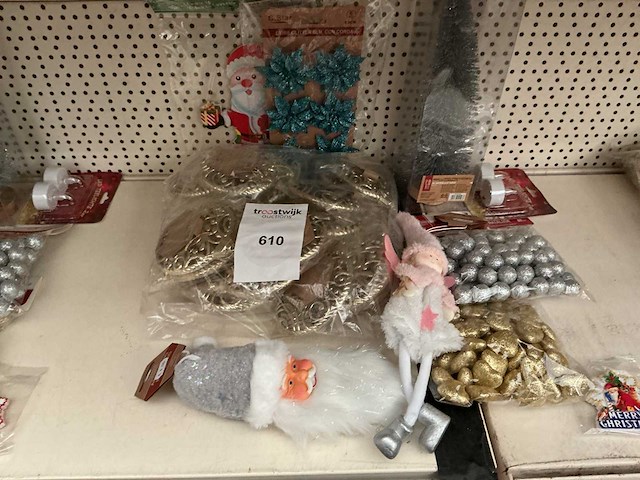 Partij kerstdecoratie. - afbeelding 1 van  1