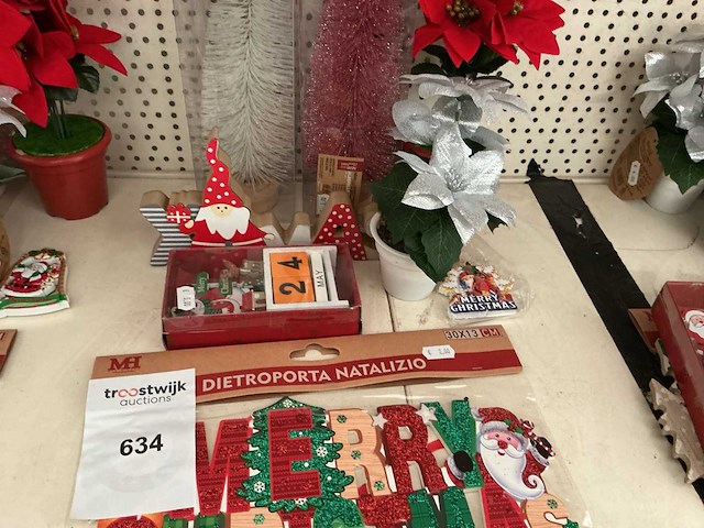 Partij kerstdecoratie. - afbeelding 1 van  1