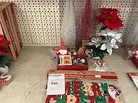 Partij kerstdecoratie. - afbeelding 1 van  1