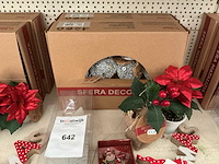 Partij kerstdecoratie. - afbeelding 1 van  1