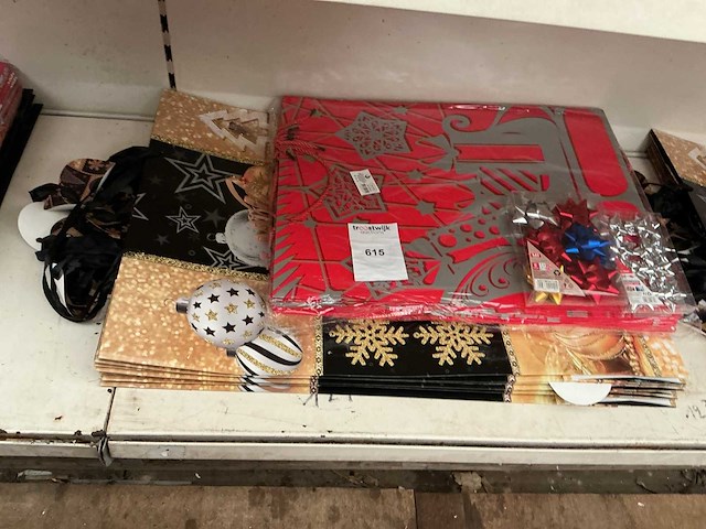 Partij kerst,draagtassen+decoratie. - afbeelding 1 van  1