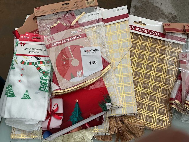 Partij kerstlinne. - afbeelding 1 van  1