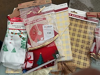 Partij kerstlinne. - afbeelding 1 van  1