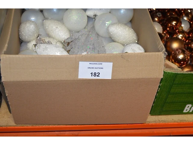 Partij kerstversiering - afbeelding 2 van  8