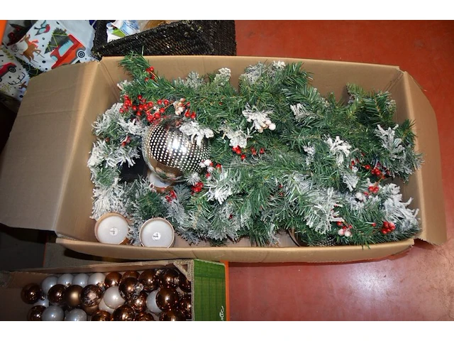 Partij kerstversiering - afbeelding 6 van  8