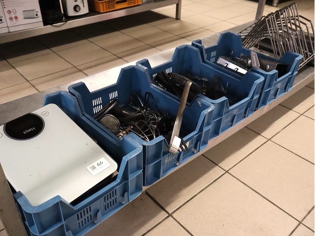 Partij keukenmateriaal - afbeelding 1 van  5