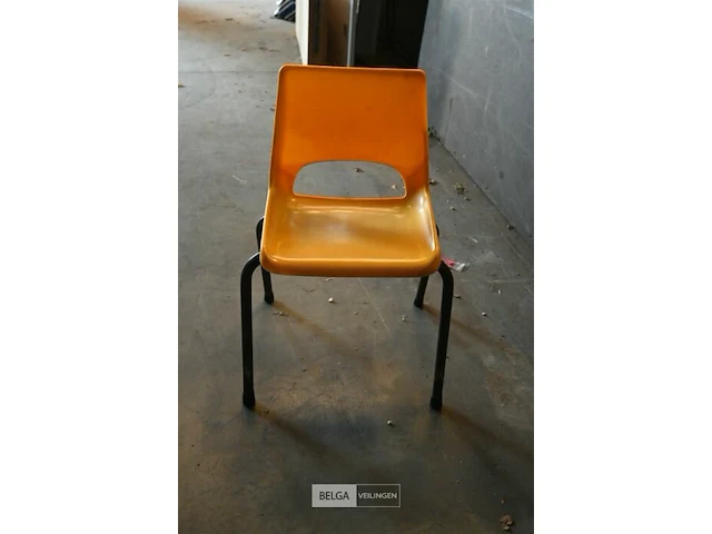 Partij kinderstapelstoelen - afbeelding 3 van  4