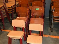Partij kinderstapelstoelen - afbeelding 1 van  6