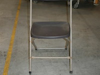Partij klapstoelen + 2 metalen karren - afbeelding 5 van  6