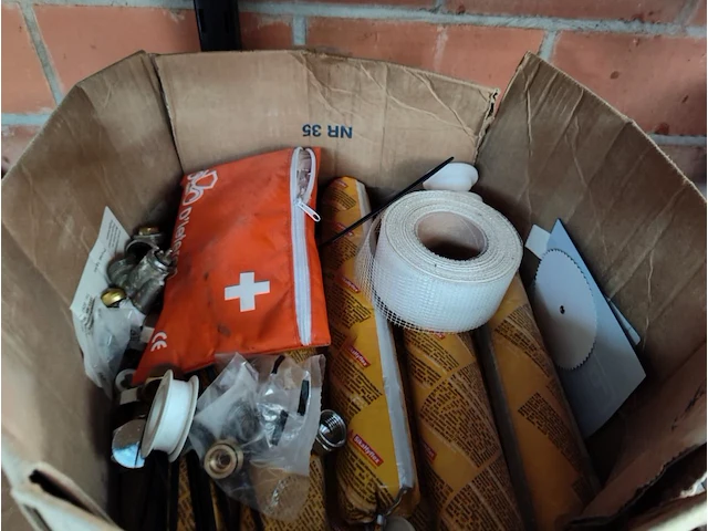Partij klein aannemersmateriaal - afbeelding 18 van  20