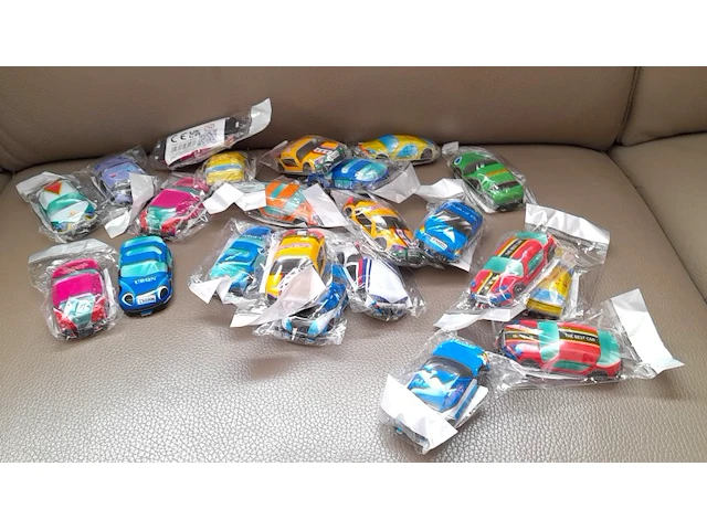 Partij klik klak auto's: 10 stuks - afbeelding 1 van  3