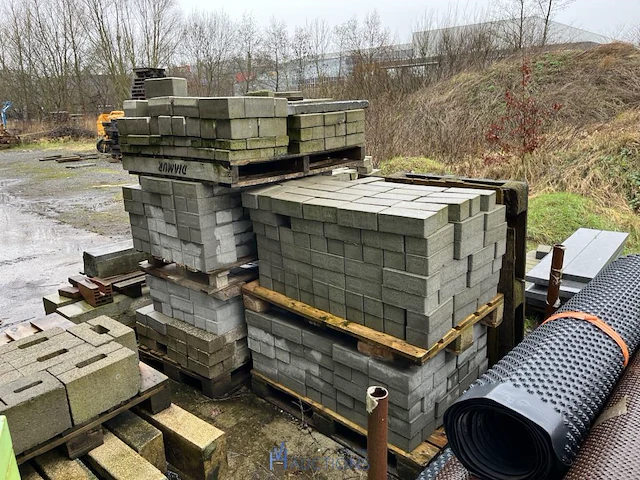 Partij klinkers - afbeelding 3 van  8