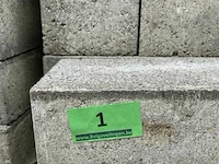 Partij klinkers - afbeelding 4 van  4