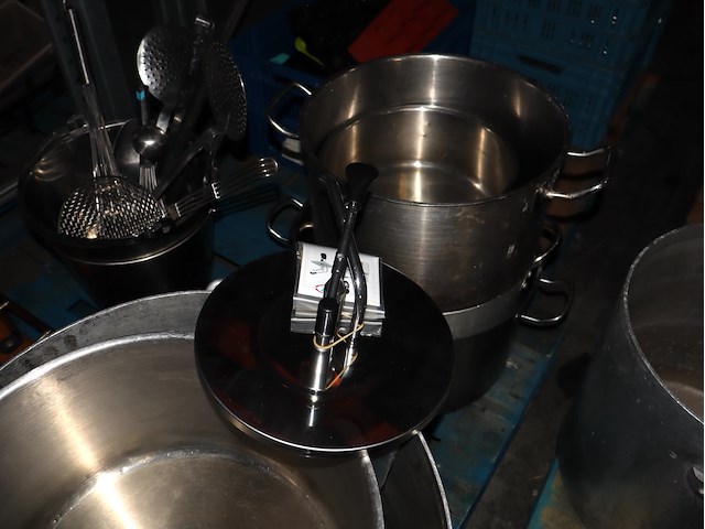 Partij kookgerei - afbeelding 4 van  4