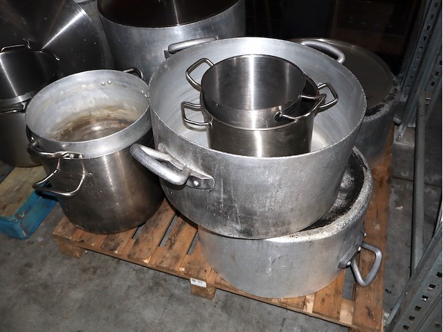 Partij kookgerei - afbeelding 2 van  3