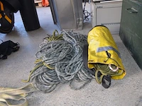 Partij koorden, 2 x brandlus 3m/3ton en 2 x strop, 2 x valbeveiliging harnas - afbeelding 3 van  10