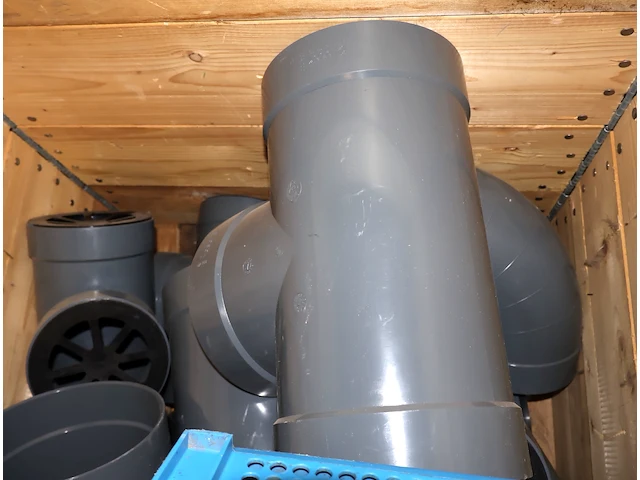 Partij koppelstukken sanitair - afbeelding 3 van  4