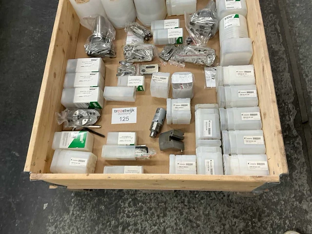 Partij kottergereedschappen - afbeelding 2 van  6
