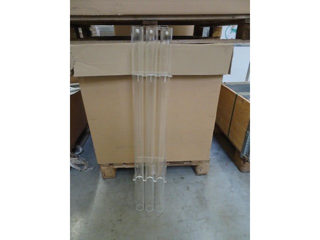 Partij kunststof dispensers - afbeelding 1 van  6