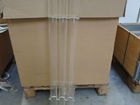 Partij kunststof dispensers - afbeelding 1 van  6